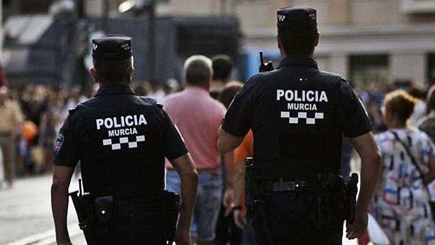 La Comunidad destinará 94,2 millones de euros para reforzar las plantillas de Policía Local de los 45 municipios de la Región.