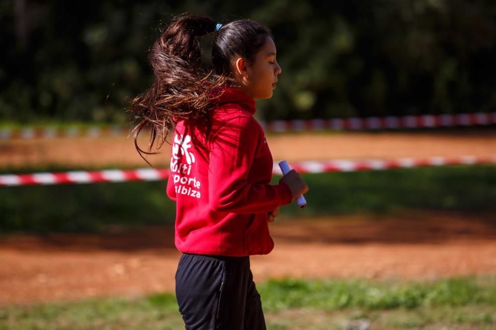 El circuito de cross de Buscastell acogió este sábado la primera prueba de campo a través de la temporada en Ibiza para categorías inferiores