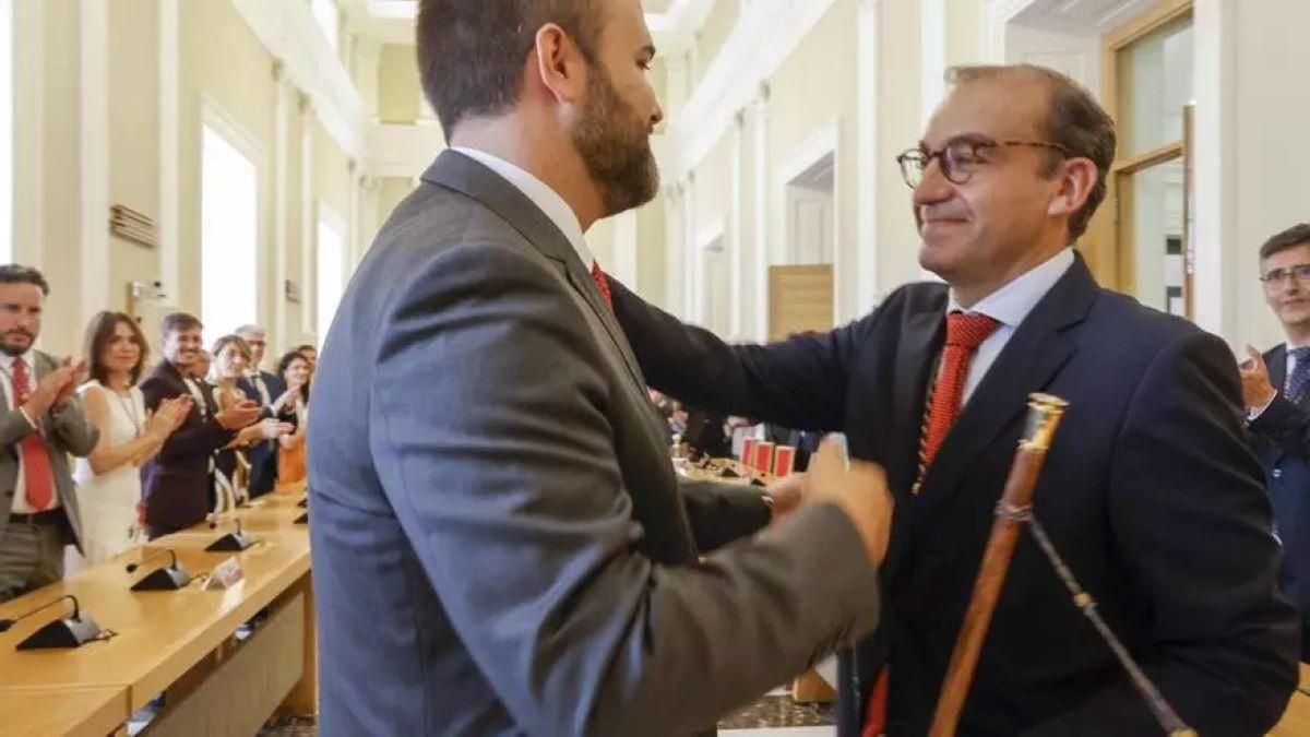 Mateos, con el exalcalde Luis Salaya, en junio de hace dos años.