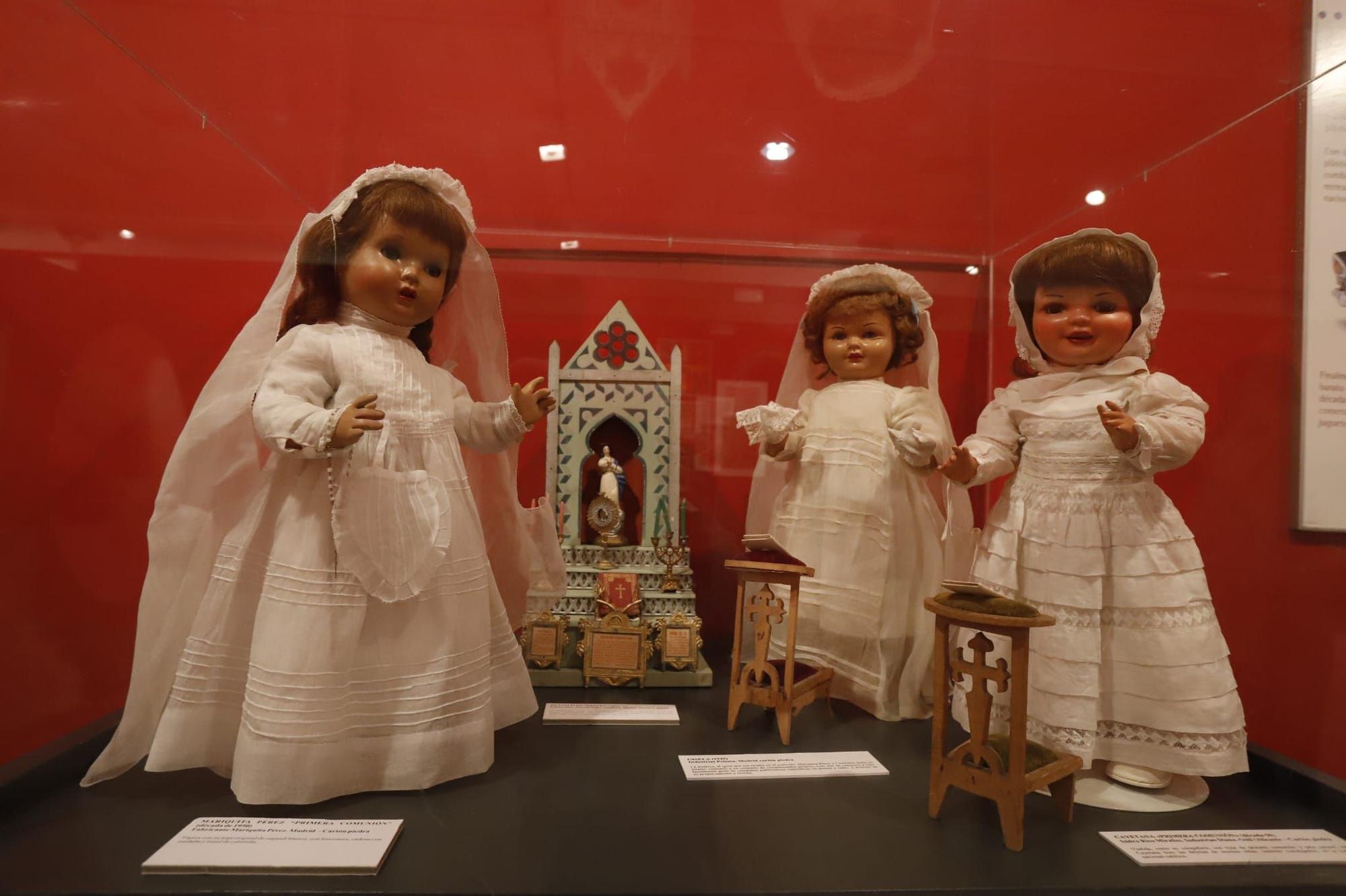 Exposición 'Historia del juguete español' en el Patio de la Infanta
