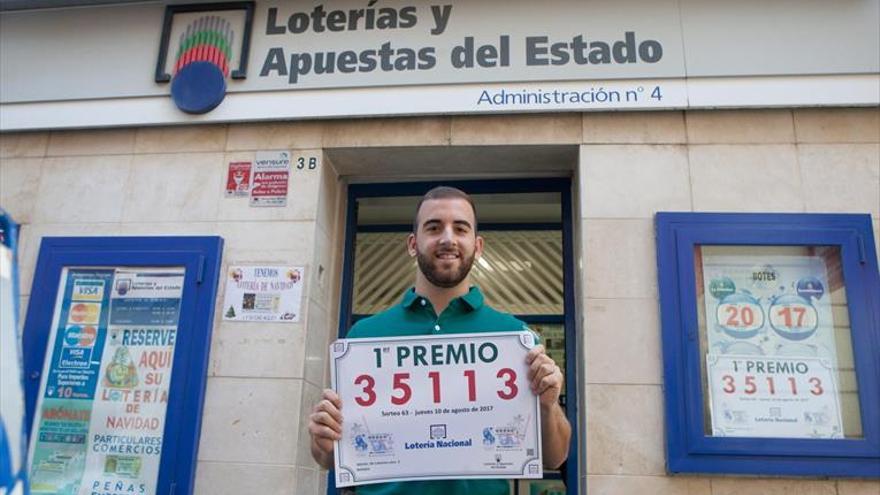 Nueve vecinos del centro de Badajoz se llevan 300.000 € de la lotería