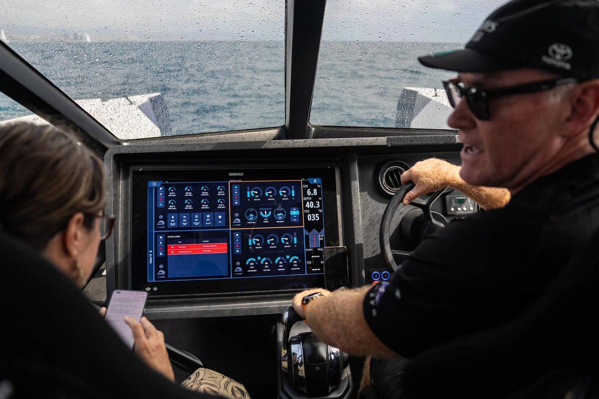 Revolución en la navegación: Barcelona ya ve volar a los primeros barcos de hidrógeno de cero emisiones, promovidos por la Copa América
