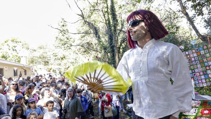 Teatro, humor y perreo en comunidad con Las Salguerinas y Rodrigo Cuevas en Castrillón