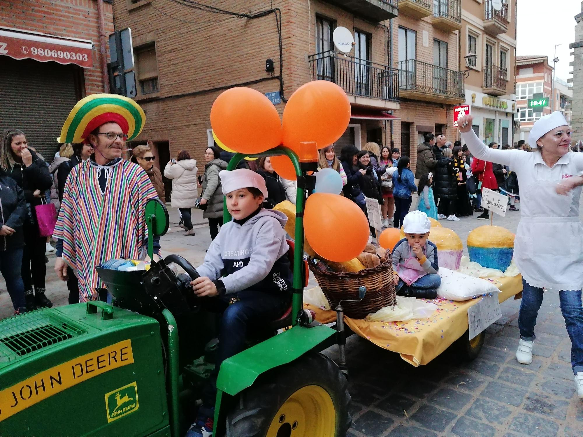 Toro presume de cantera en el desfile infantil de Carnaval