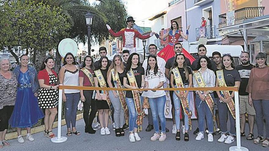 Lanzamiento de ‘pinyols’ al puro estilo oropesino