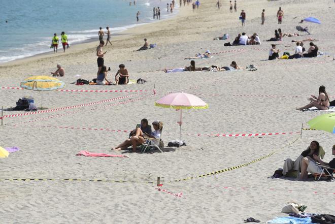 San Juan en A Coruña: los coruñeses ultiman preparativos con la reserva de parcelas en las playas