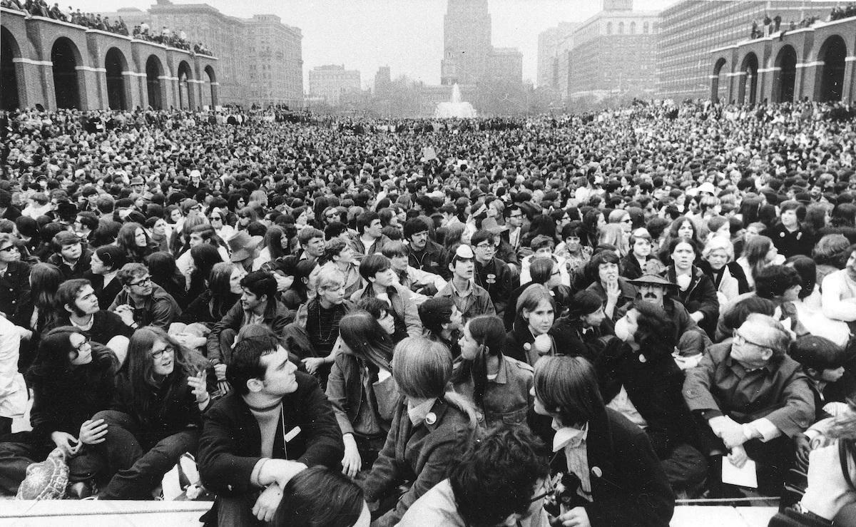Manifestación en EEUU durante el Día de la Tierra de 1970