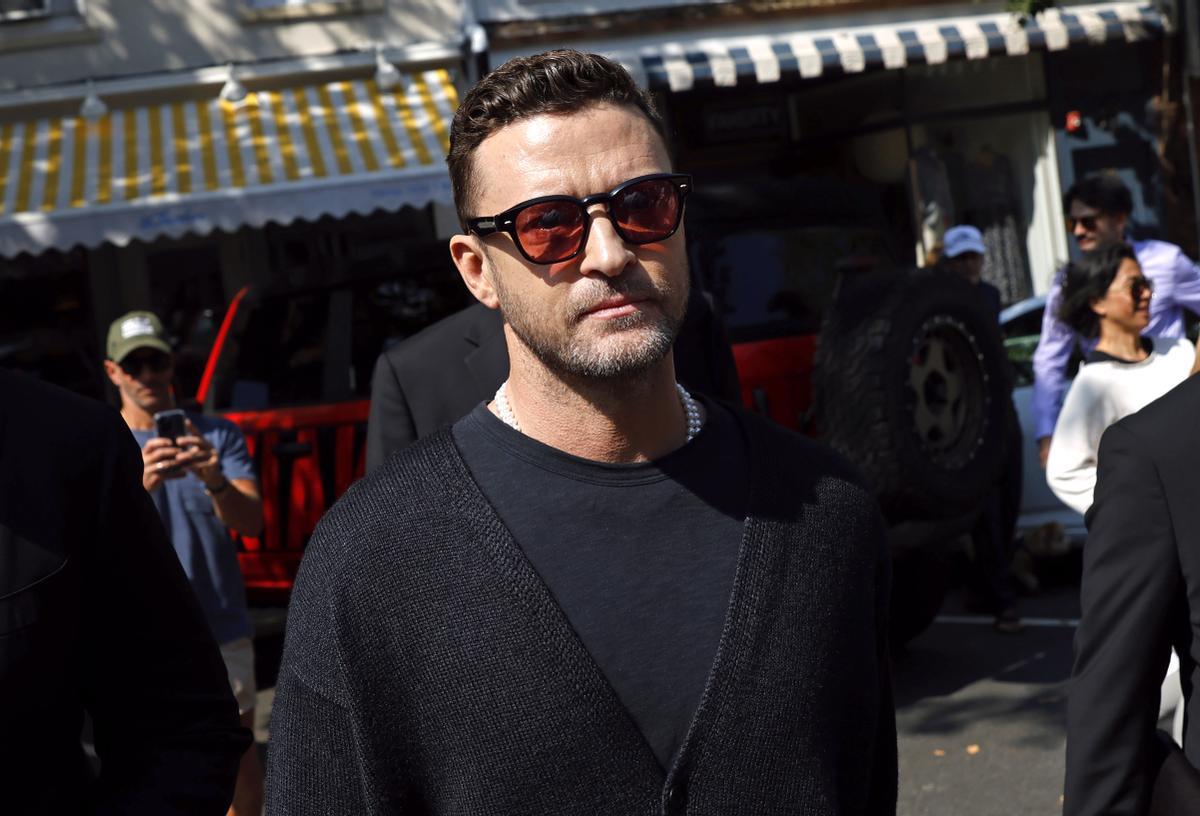 Justin Timberlake llega al juzgado de Sag Harbour el 13 de septiembre donde se le juzgó por conducir ebrio.