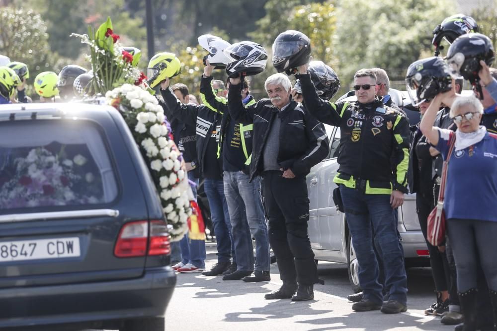 Funeral por el joven motorista ovetense fallecido en un accidente en Villaviciosa.