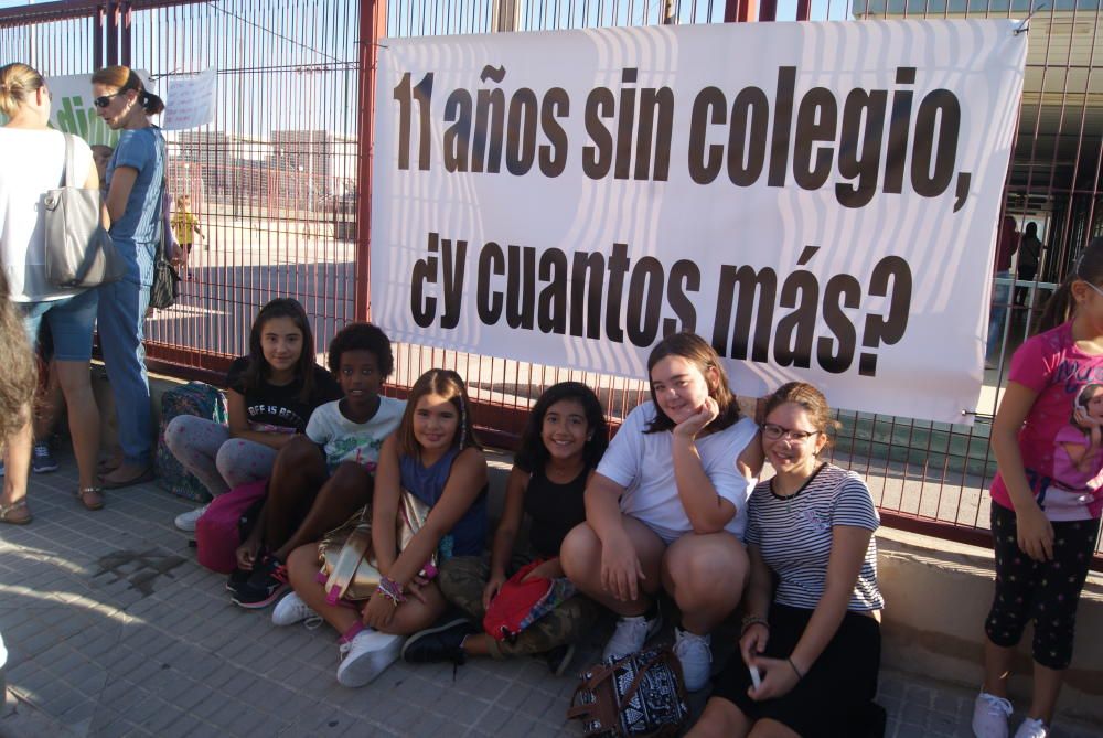 Inicio del curso escolar en el CEIP Regina Violant