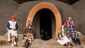 Los últimos habitantes de las cuevas de Kome, en Lesotho