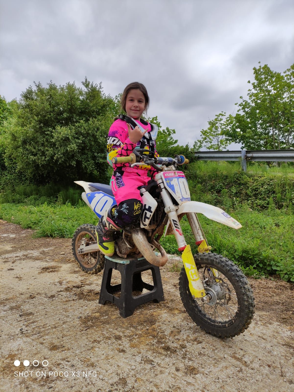 La pequeña Cloe Marrón lidera el campeonato de España de motocross