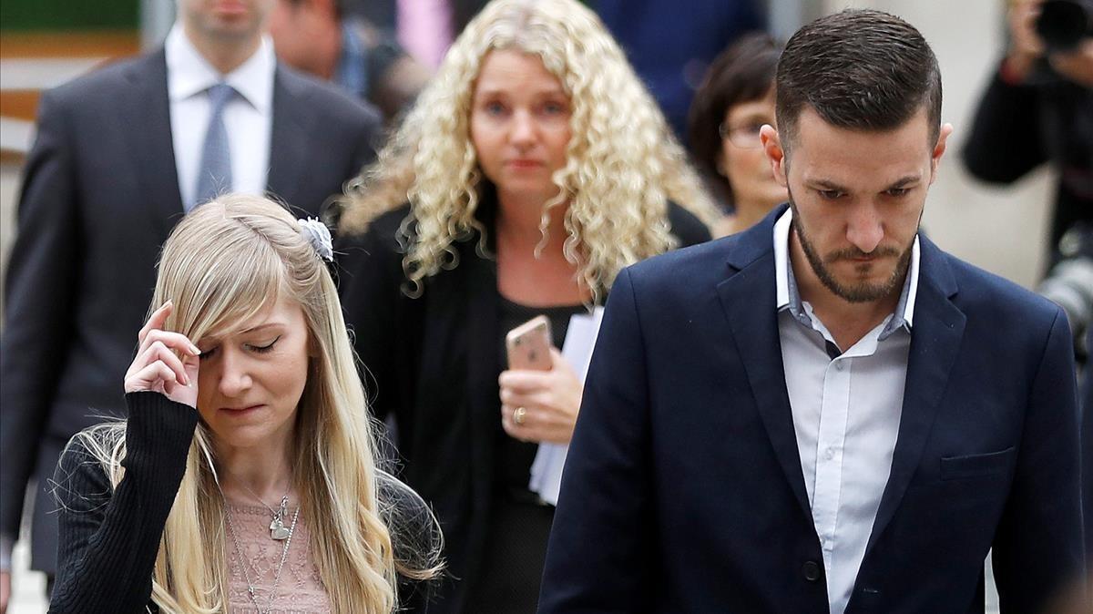 undefined39431832 charlie gard s parents coonie yates and chris gard arrive at170724160236