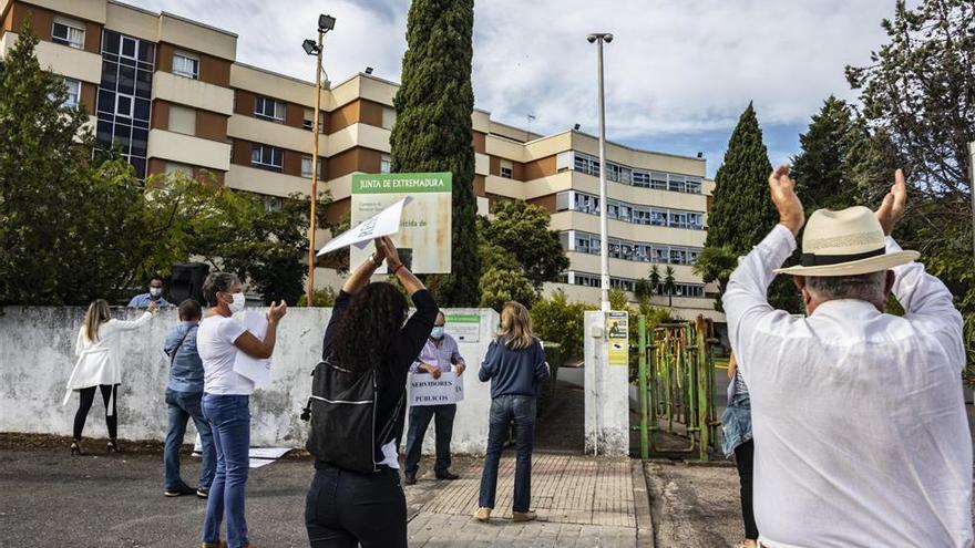 48 mayores de la Asistida fueron derivados a uno de los hospitales