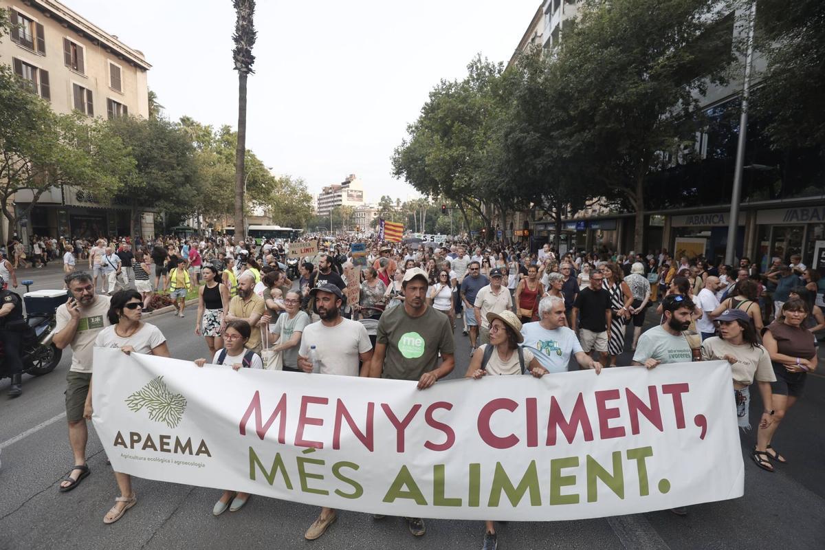 Manifestación 26J Menys Turisme, Més Vida