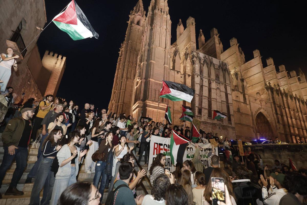 Miles de personas se manifiestan en Palma en apoyo al pueblo palestino: "El alto al fuego no es paz"