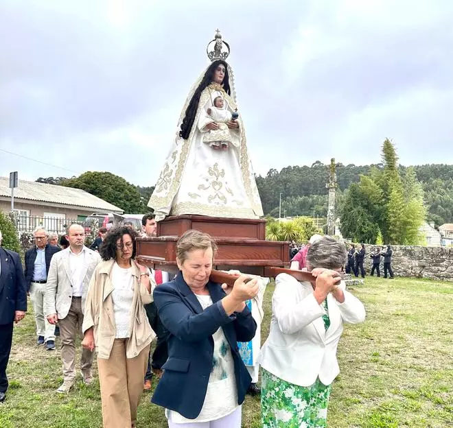 Celebración de la Virgen de los Milagros de Meaño