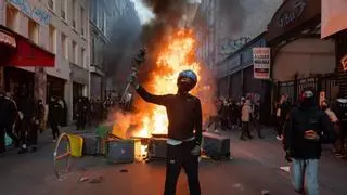 Arde París
