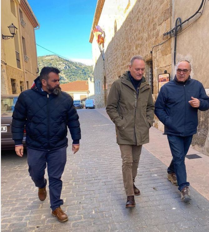 Alberto Fabra, en su visita a la Serra d'En galceràn.