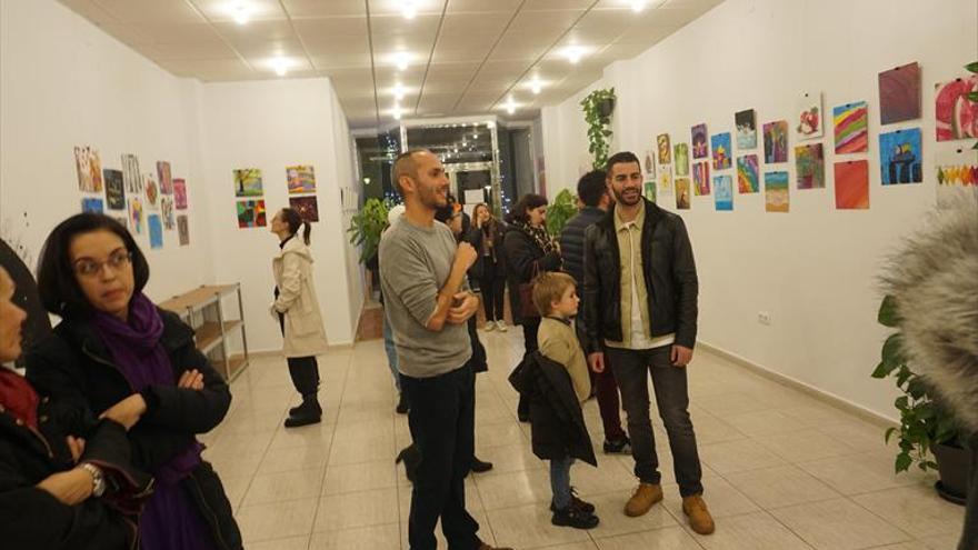 Una exposición muestra 70 obras realizadas por alumnos de la Escuela de Arte Inspira