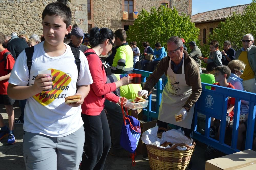 Els berguedans renoven el vot de poble i pugen a Queralt per celebrar Sant Marc