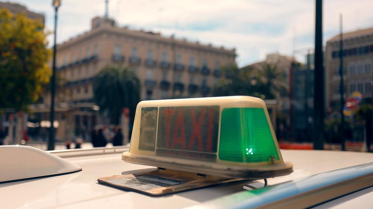 La Generalitat amplia servicio taxi motivo festival música Mar de Sons Benicàssim