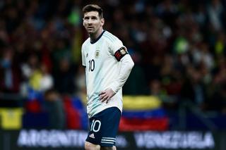 Argentina pierde y no se acerca al nivel de Messi