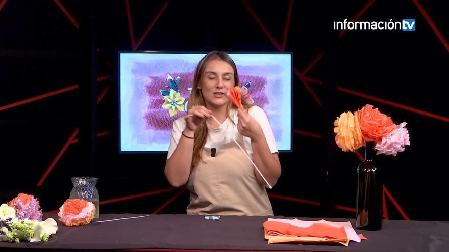 Taller Creativo diseña flores inmortales con papel de seda