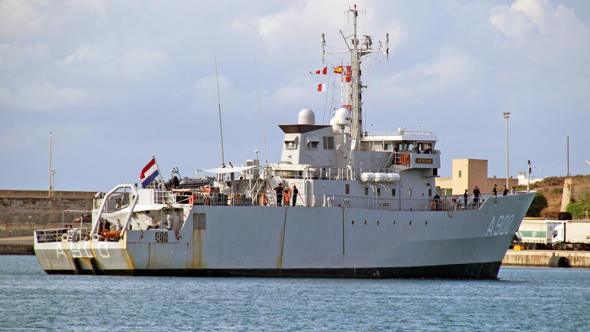 El buque de apoyo &#039;Mercuur&#039;, de la marina de los Países Bajos, en el puerto de Palma.