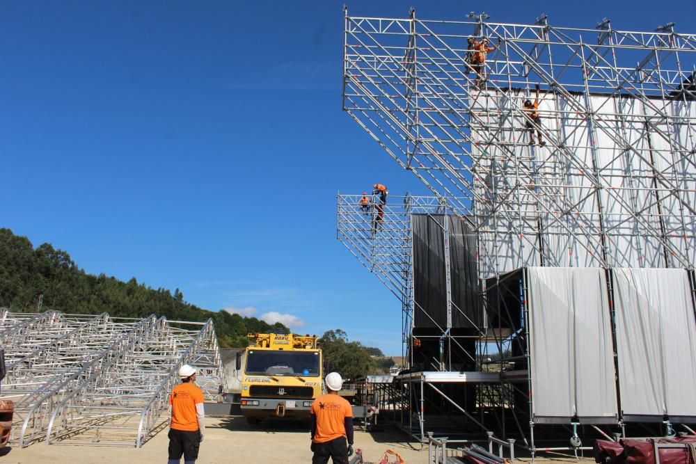 Preparativos para el concierto de Melendi en Vegadeo