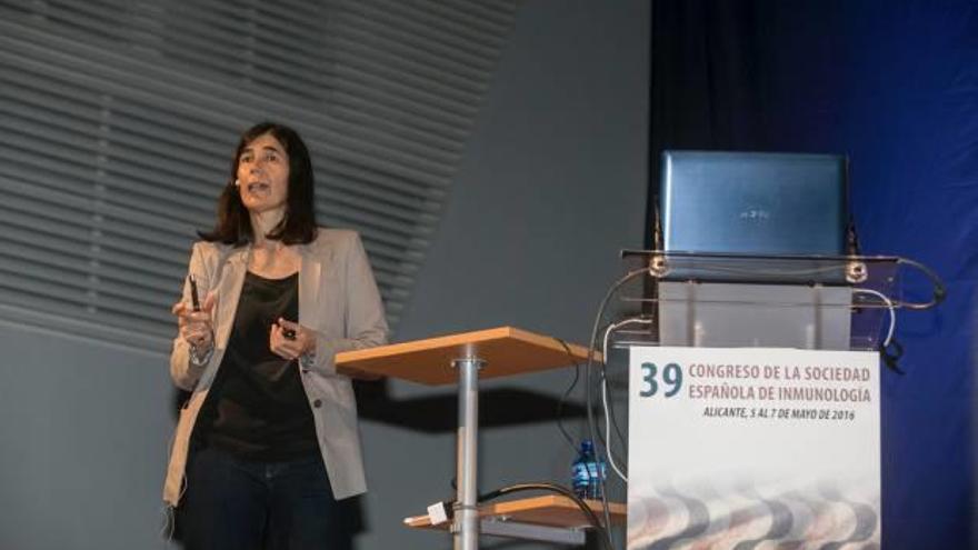 María Blasco pone fin al congreso de inmunología