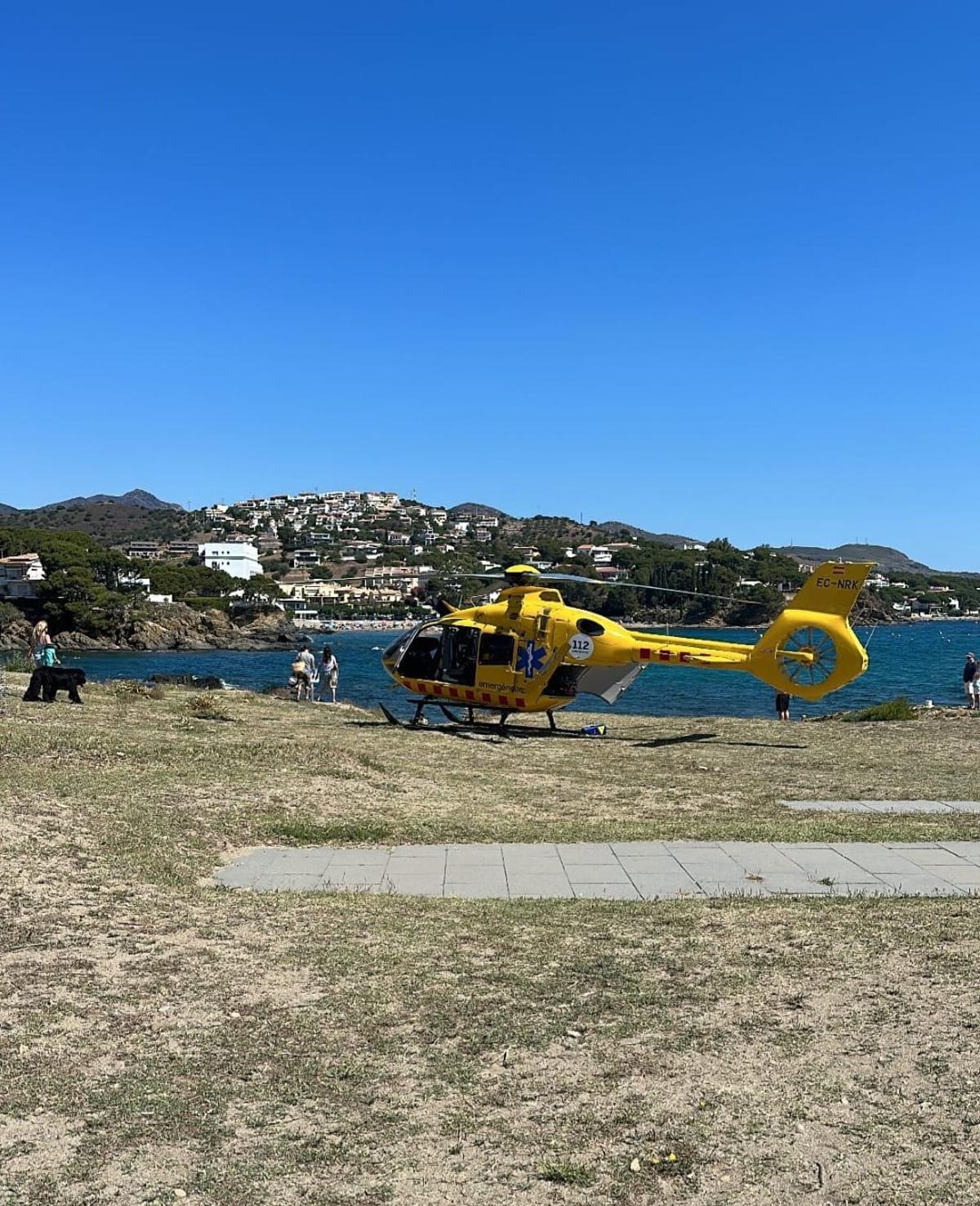 L'helicòpter desplaçat al lloc de l'accident. | WHATSAPP OJO RADAR