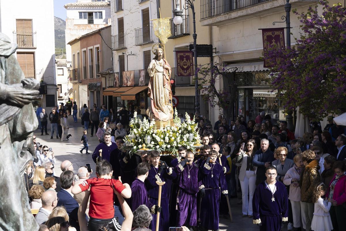 El sagrado Corazón de Jesús Resucitado entrando en la plaza del Arco