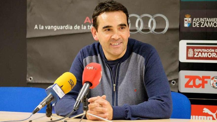 Miguel Losada, entrenador del Zamora CF.