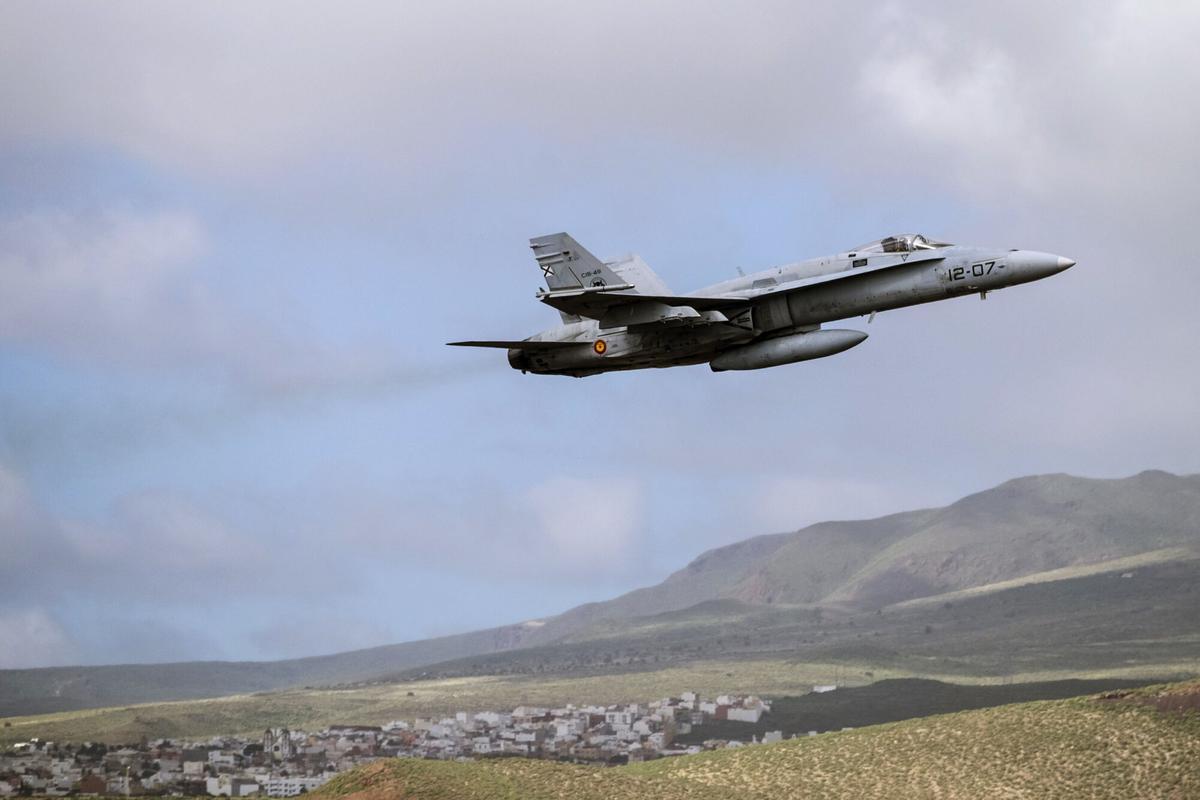 Dos F-18 espanyols abaten  un dron a l’espai aeri de Romania
