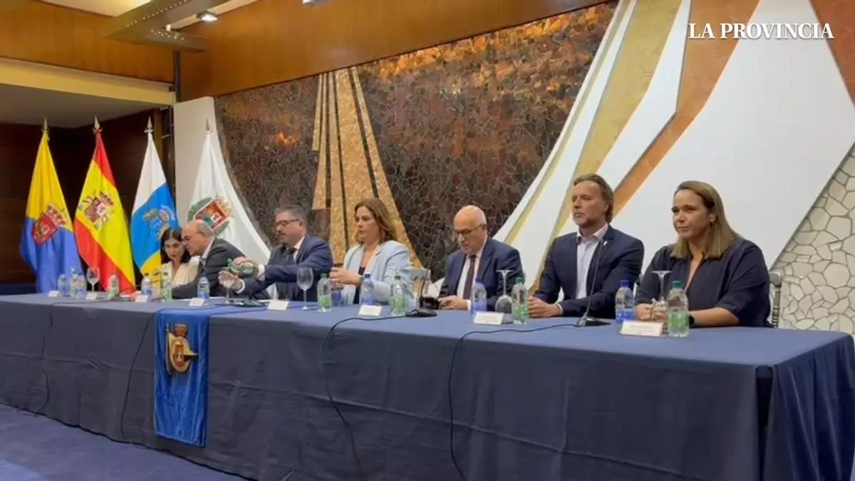 El Club Náutico garantiza su continuidad: la entidad y la Autoridad Portuaria formalizan la compraventa de su suelo