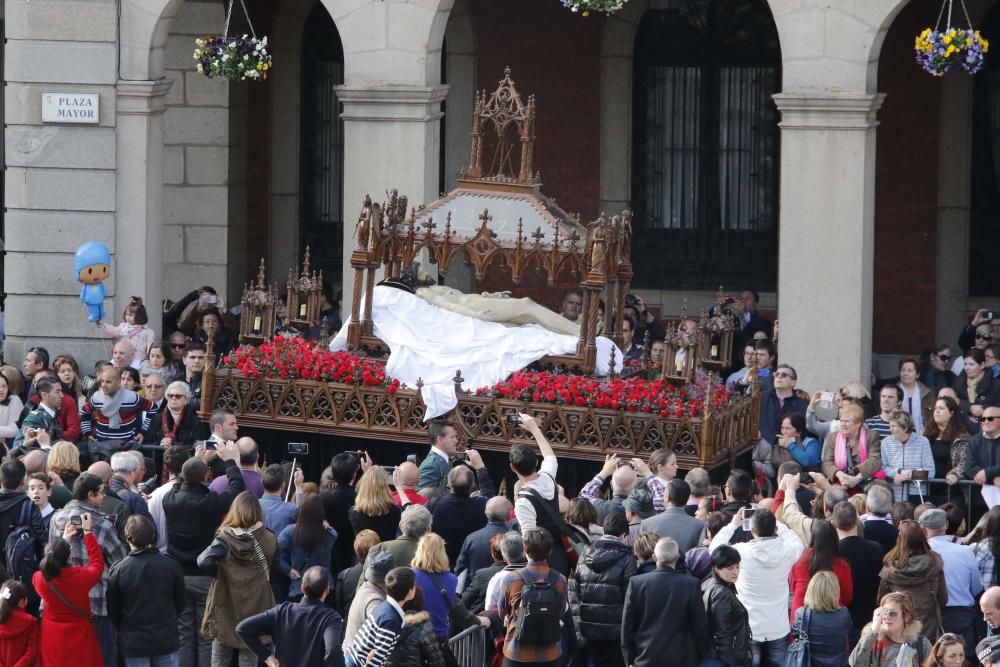 Procesión del Santo Entierro