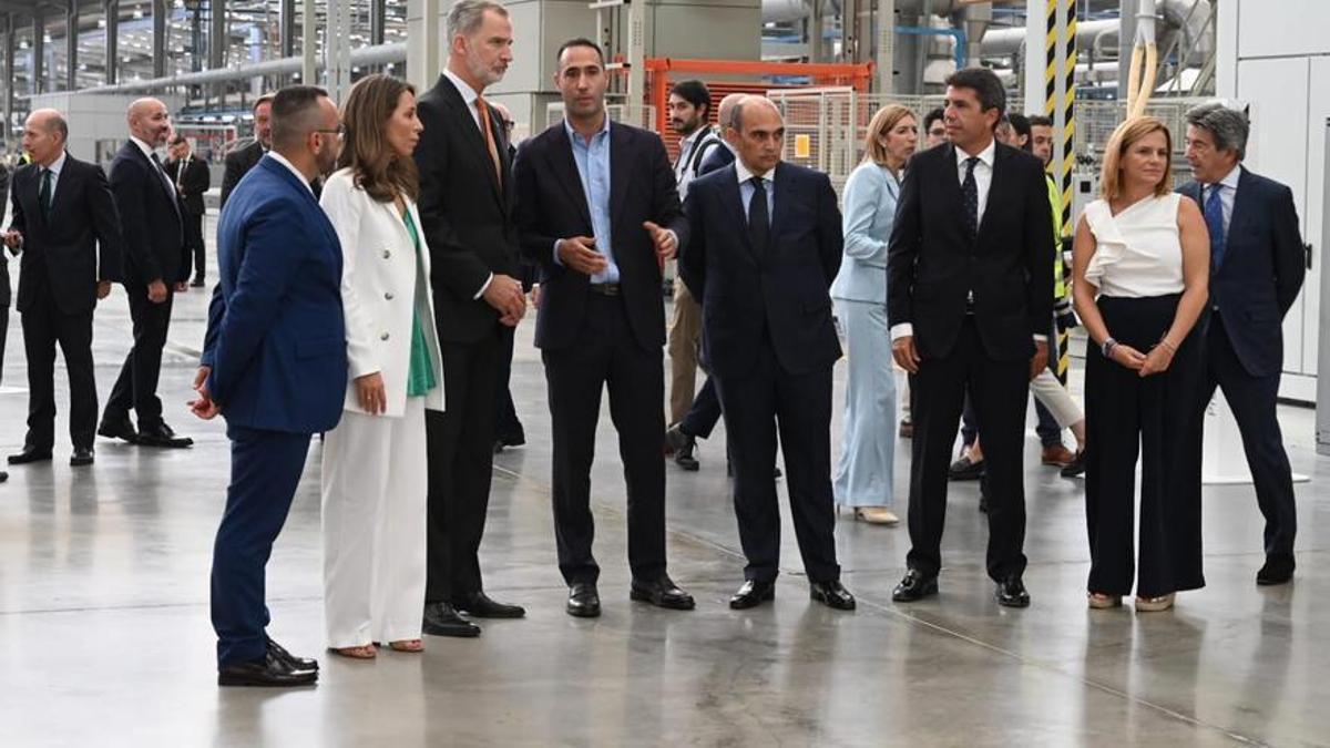 Visita del rey Felipe VI a las instalaciones de Porcelanosa.