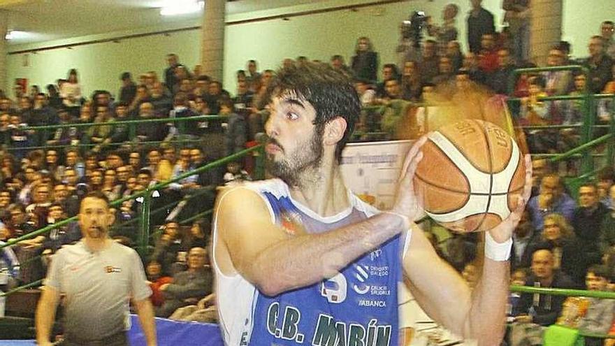 Pantín con el Peixe durante un partido hace dos temporadas. // S.A.