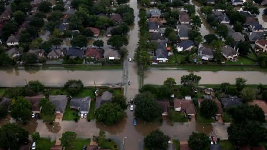 Localitat completament inundada al nord de Houston.