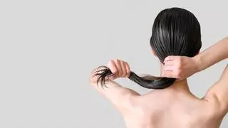 Cómo evitar la caspa en el cabello: esta es la dieta que debes seguir