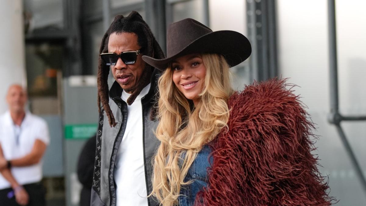BEYONCÉ DESFILE LOUIS VUITTON | La icónica llegada de Beyoncé al 'front ...