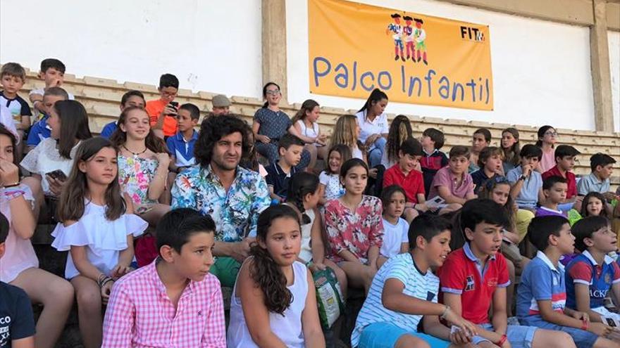 La iniciativa de que los niños vayan gratis a los toros provoca rechazos