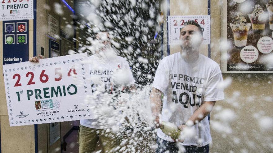 El Niño que ignora Las Palmas desde hace 26 años acaricia Tenerife