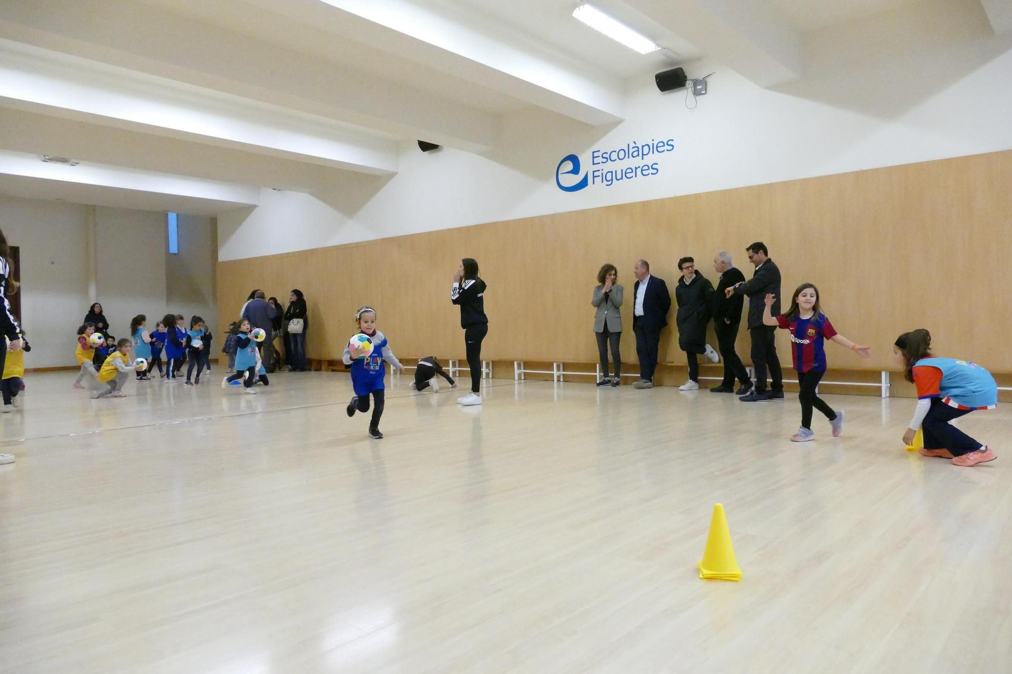 Les Playmakers d’Escolàpies Figueres reben la visita de la Federació Catalana de Futbol