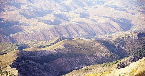 Una de las numerosas calas y playas de las que consta el Paraje Natural Acantilados de Maro-Cerro Go