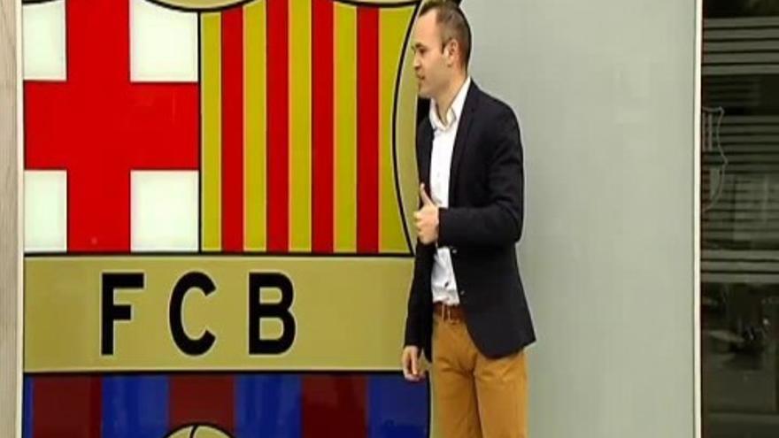 Iniesta renueva hasta 2018