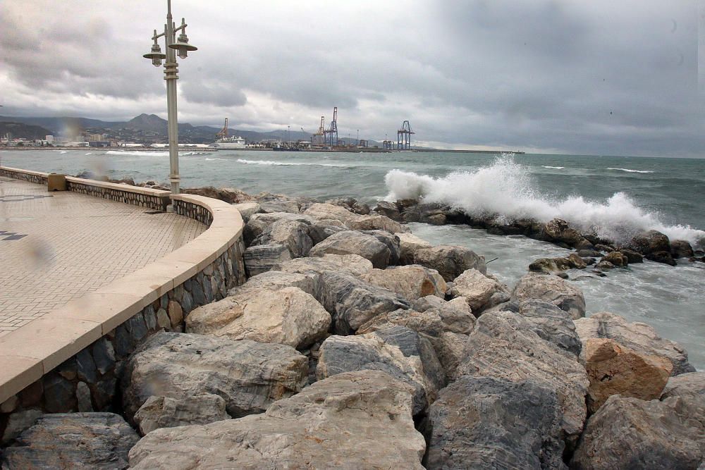 Fin de semana con lluvia y viento en Málaga