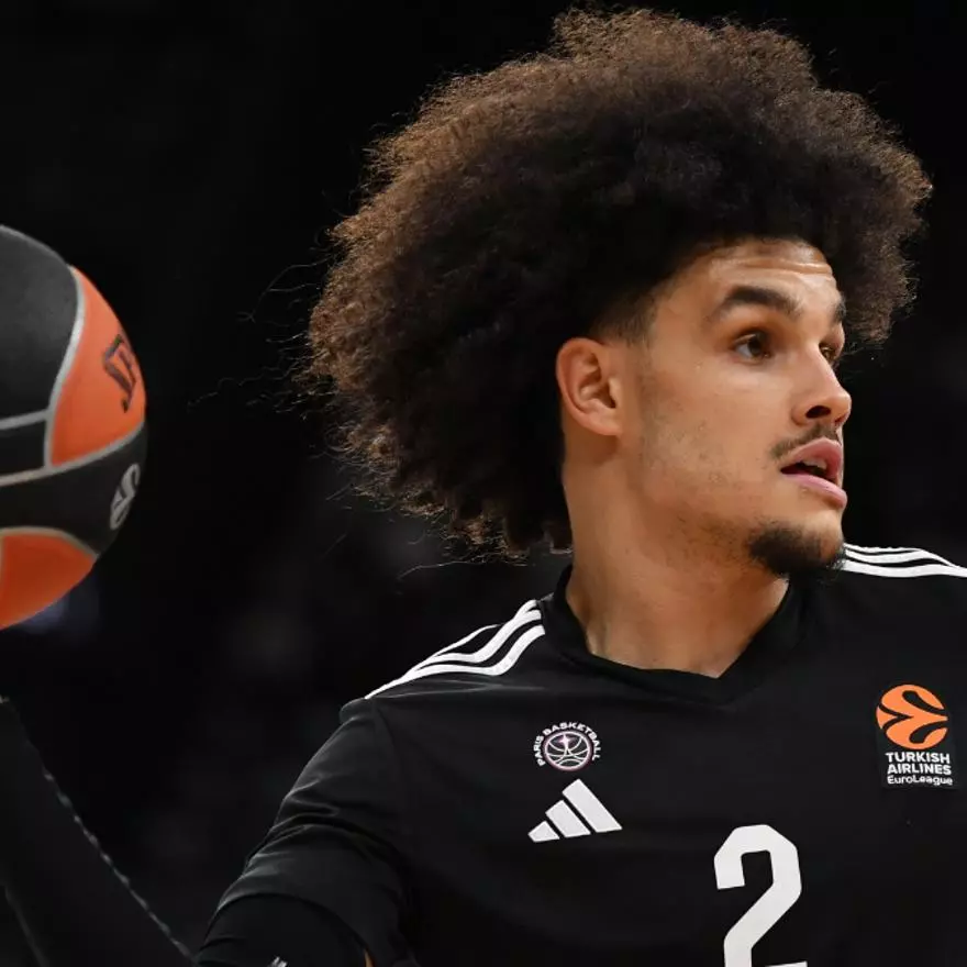 Nadir Hifi (París Basketball) 23 años