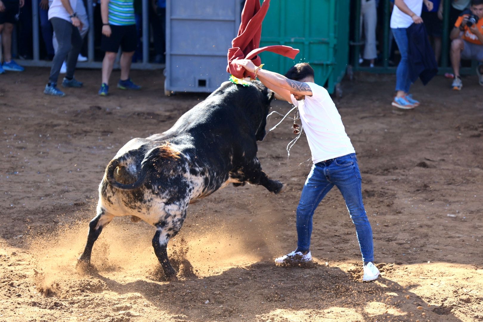Las fotos de la tarde taurina del lunes de fiestas de Santa Quitèria en Almassora